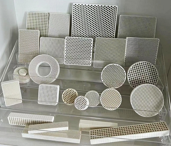 Honeycomb ceramic filters for ferrous and non-ferrous metal castings